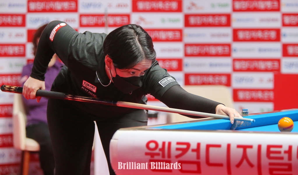 210209히가시우치나츠미64R-01.JPG