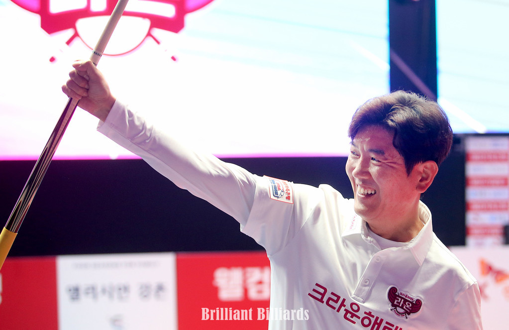 AC9J8098 김재근 세리머니.jpg
