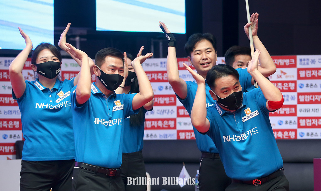 AC9J7236 NH 환호 승리.jpg