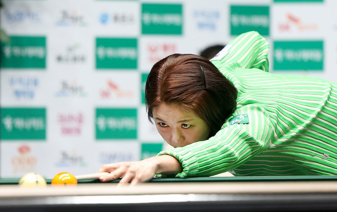 ‘당구여제’ 김가영,월드챔피언십 8강 진출 ‘천적’ 정수빈 넘었다!